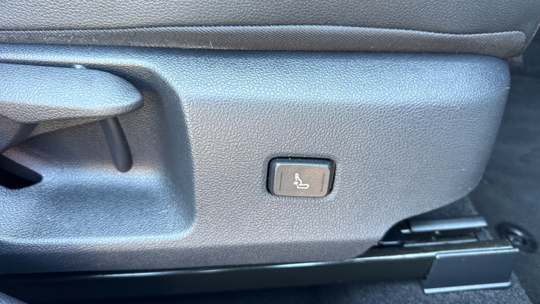 Toyota Corolla 2.0 VVT-i Hybrid GR Sport 5dr CVT Hybrid Hatchback
